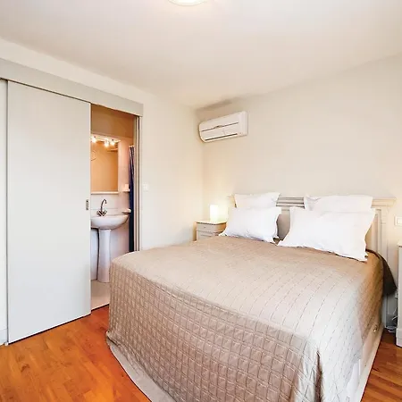 Holiday Loupiac K-813 Ferienhaus Puy-lʼÉvêque